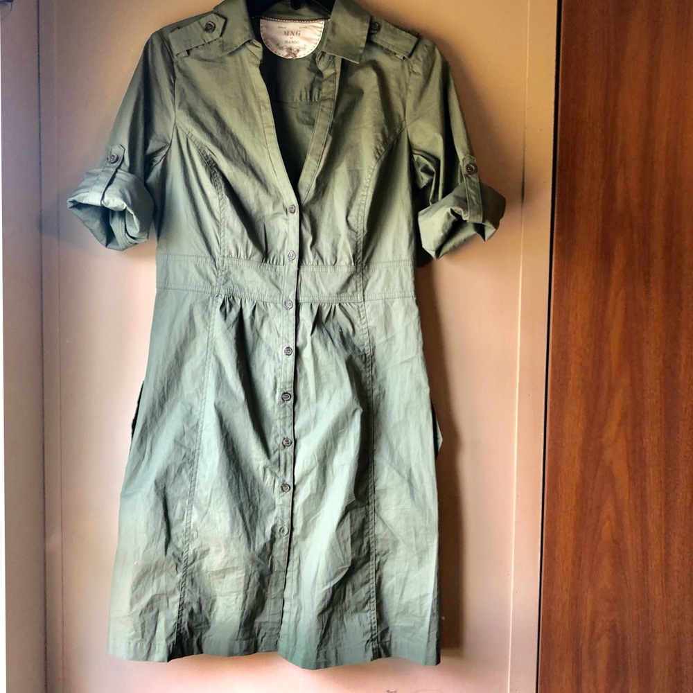 Army green pocket dress. New without tags
